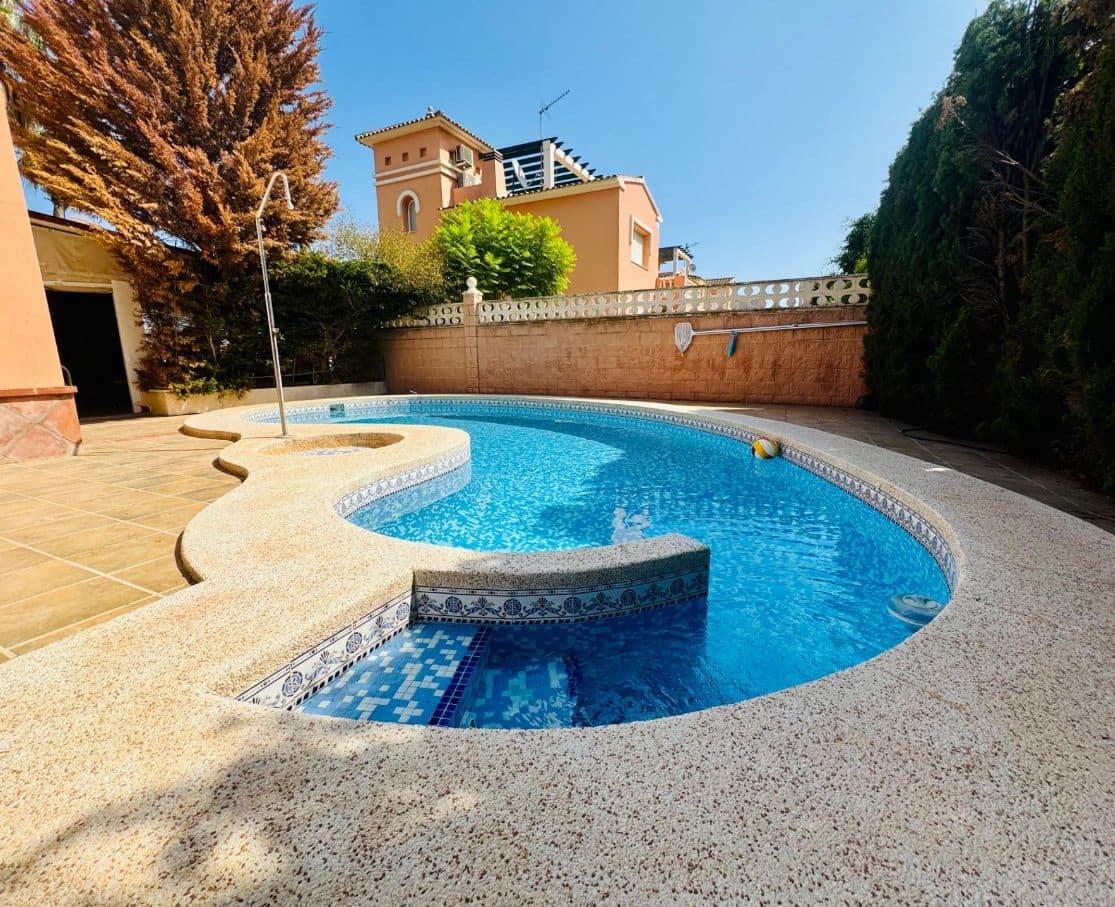 4 soverom Villa til salgs i Alfaz del Pi / L'Alfas del Pi med svømmebasseng garasje - € 685 000 (Ref: 9458379)