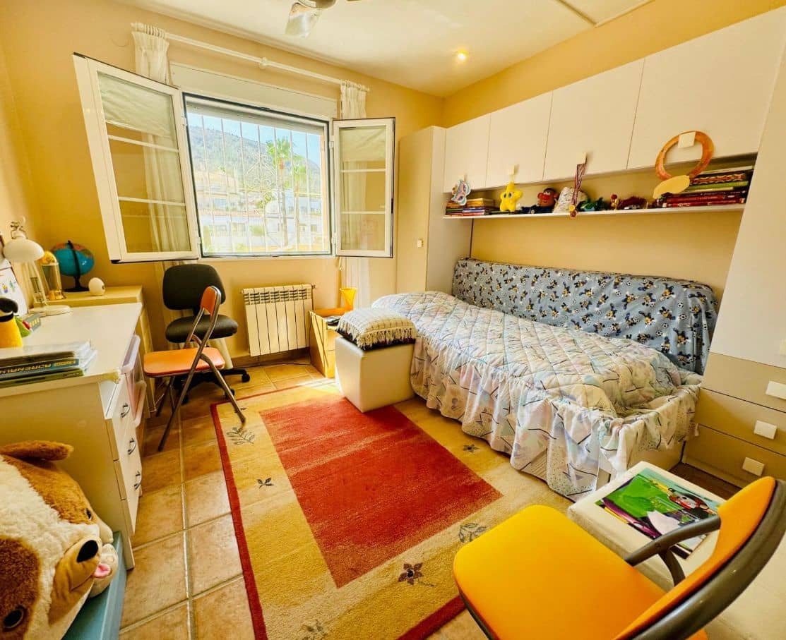 4 soverom Villa til salgs i Alfaz del Pi / L'Alfas del Pi med svømmebasseng garasje - € 685 000 (Ref: 9458379)