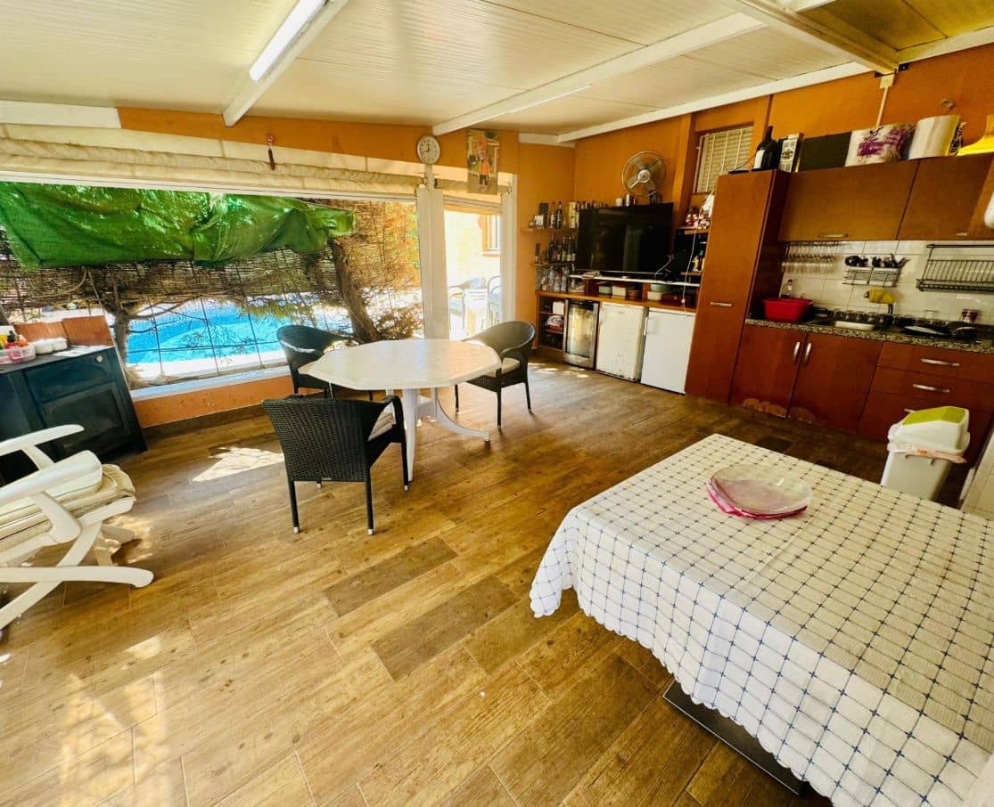 4 soverom Villa til salgs i Alfaz del Pi / L'Alfas del Pi med svømmebasseng garasje - € 685 000 (Ref: 9458379)