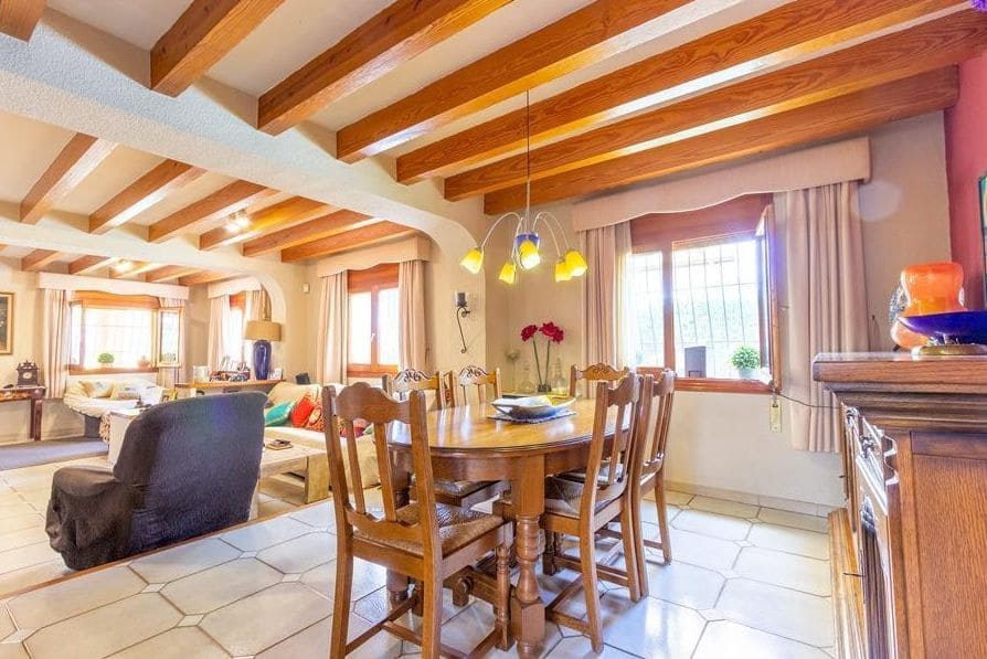 4 quarto Moradia para venda em Finestrat com piscina garagem - 465 000 € (Ref: 9458380)