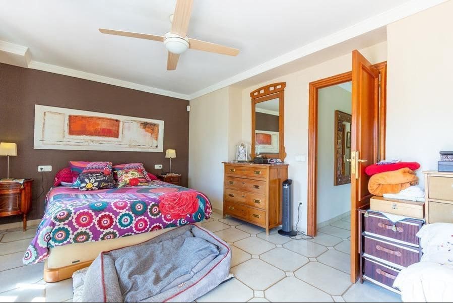 4 quarto Moradia para venda em Finestrat com piscina garagem - 465 000 € (Ref: 9458380)