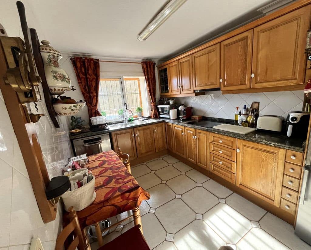 4 quarto Moradia para venda em Finestrat com piscina garagem - 465 000 € (Ref: 9458380)