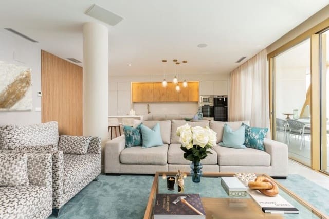 2 bedroom Apartment for sale in Levante, Benidorm with pool garage - € 1,065,000 (Ref: 9458384)