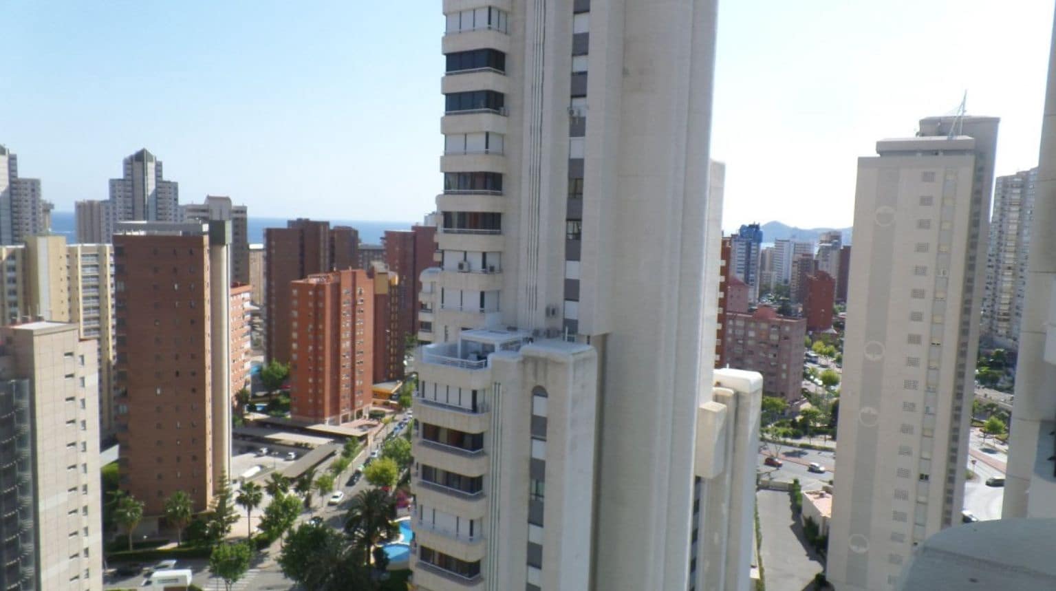 2 slaapkamer Appartement te koop in Benidorm met zwembad garage - € 315.000 (Ref: 9458388)