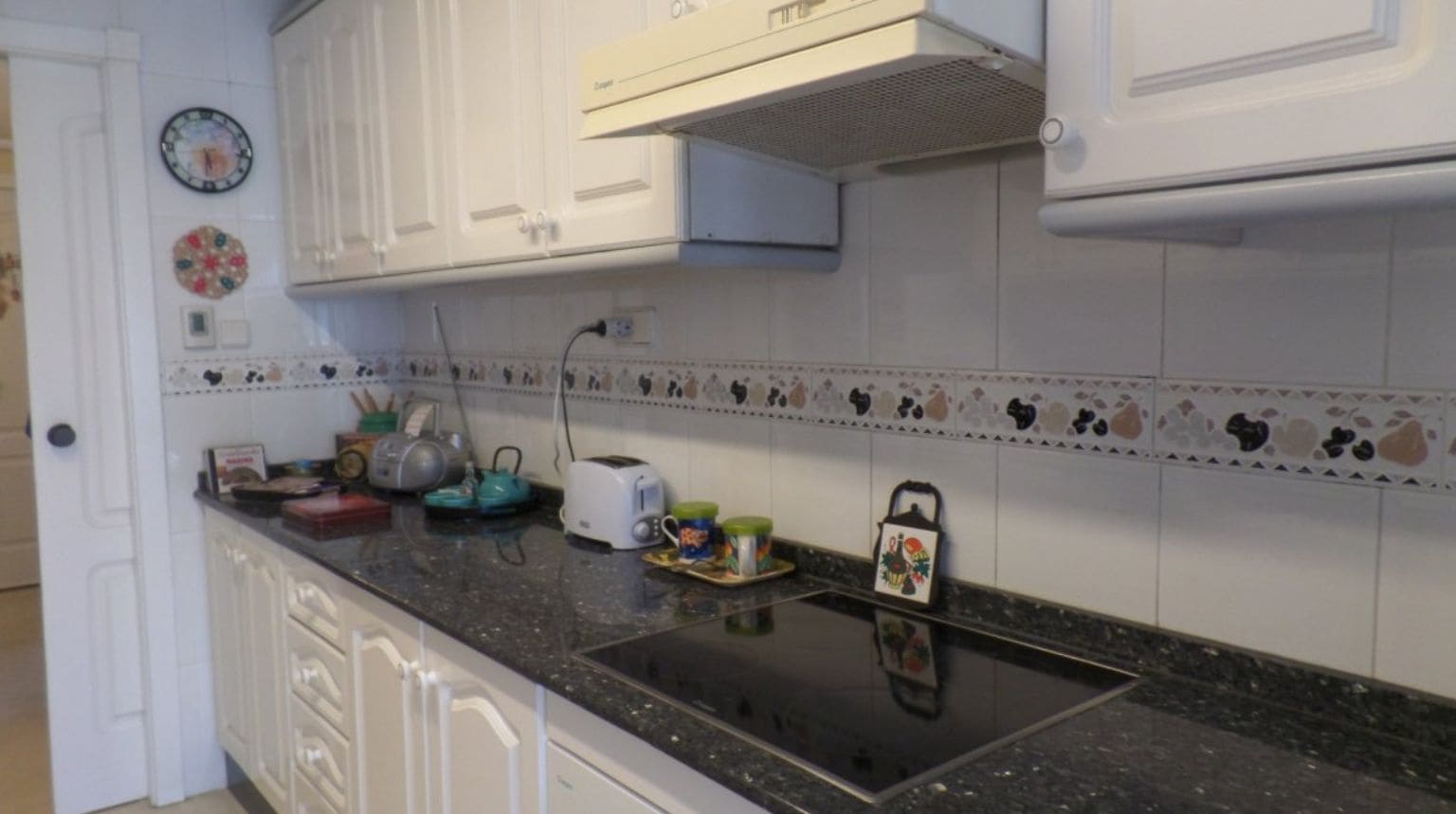 2 slaapkamer Appartement te koop in Benidorm met zwembad garage - € 315.000 (Ref: 9458388)