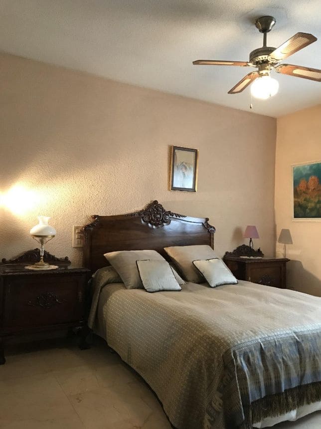 2 bedroom Villa for sale in Benidorm with pool garage - € 580,000 (Ref: 9458398)