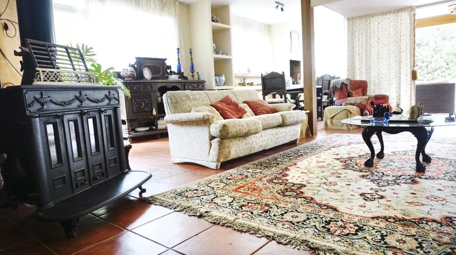 2 bedroom Villa for sale in Benidorm with pool garage - € 580,000 (Ref: 9458398)