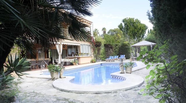 2 sovrum Villa till salu i Benidorm med pool garage - 580 000 € (Ref: 9458398)