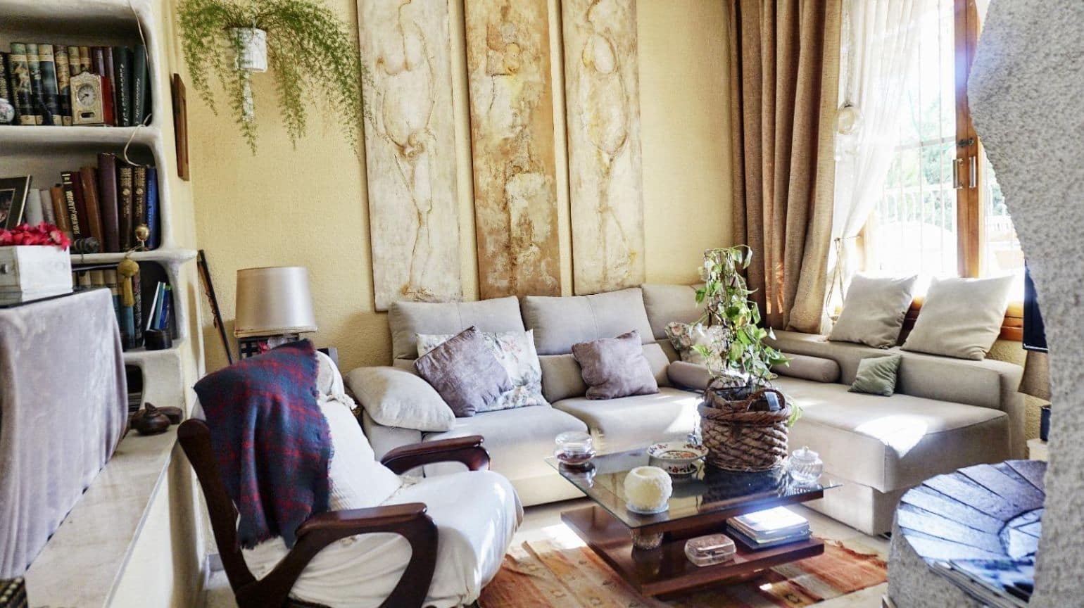 2 bedroom Villa for sale in Benidorm with pool garage - € 580,000 (Ref: 9458398)