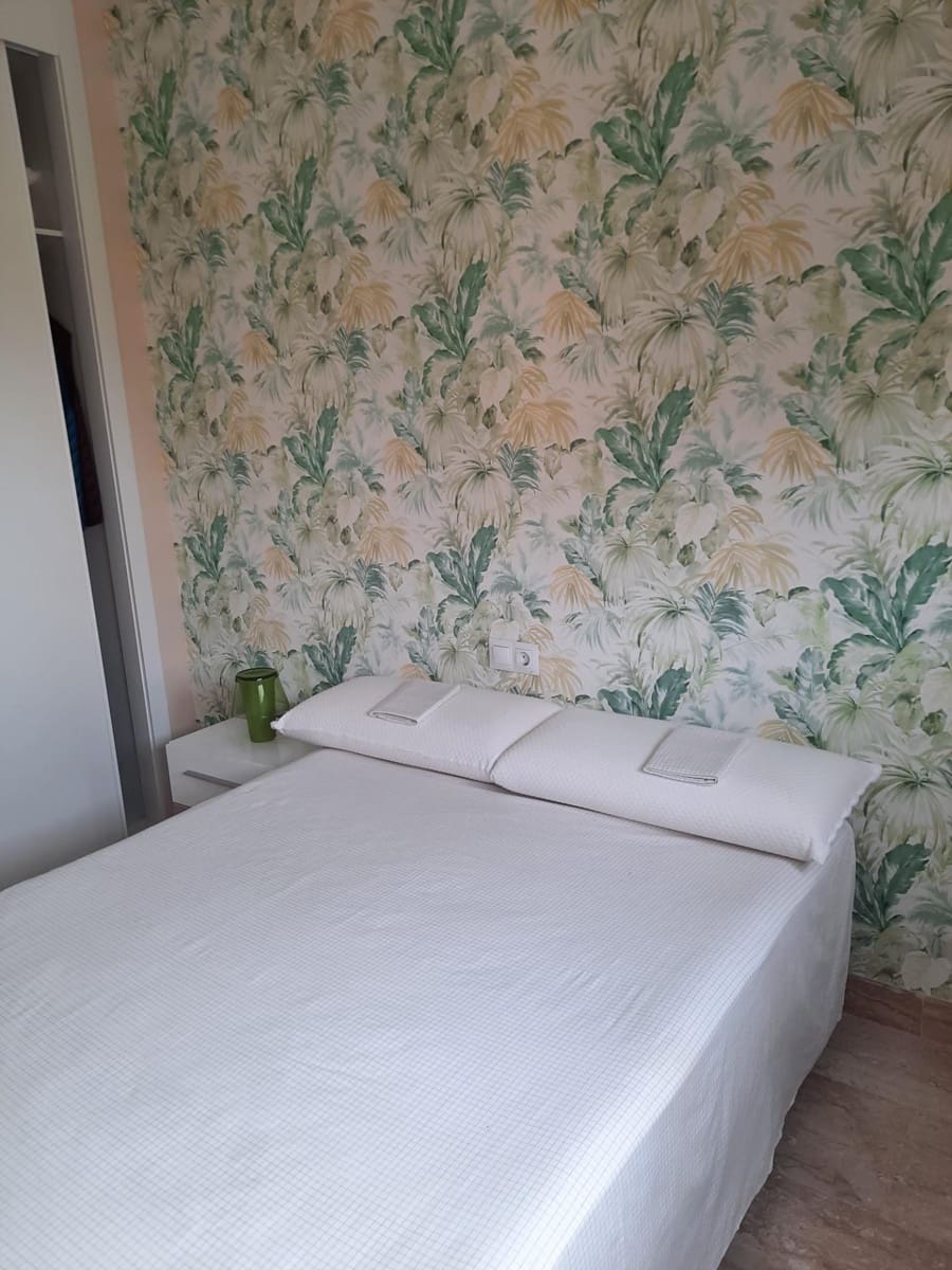 3 bedroom Apartment for sale in Alicante / Alacant city with pool garage - € 477,500 (Ref: 9458399)