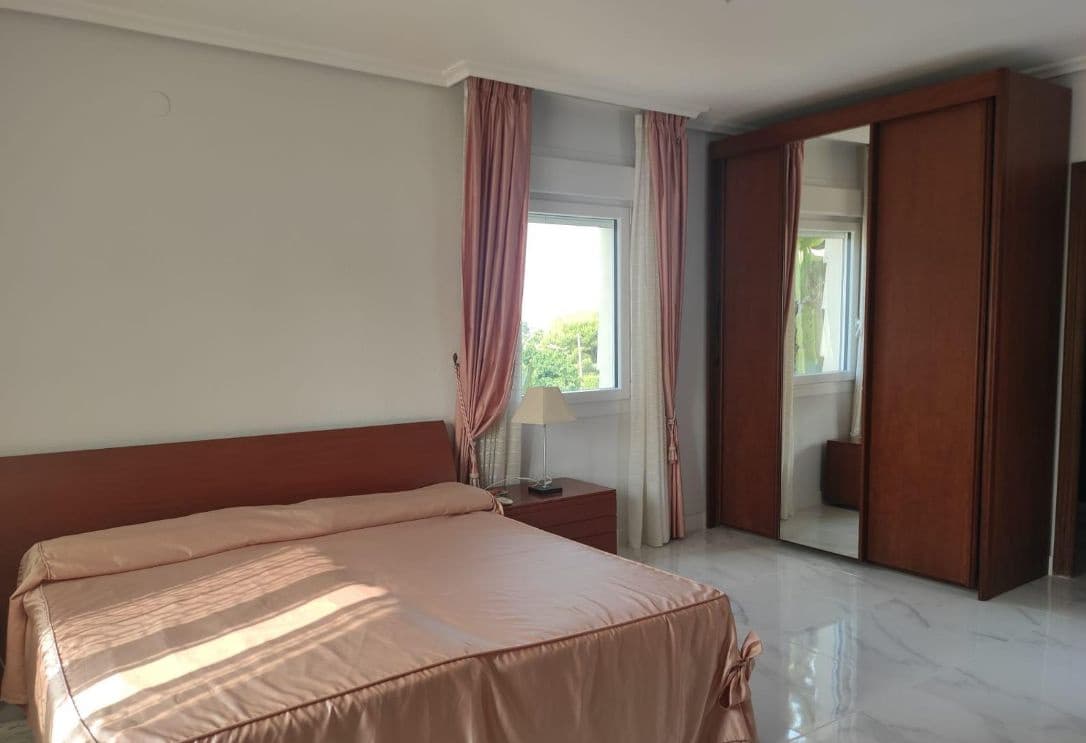 Chalet de 5 habitaciones en Benidorm en venta con piscina garaje - 735.000 € (Ref: 9458403)