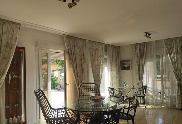 Chalet de 5 habitaciones en Levante, Benidorm en venta con piscina garaje - 735.000 € (Ref: 9458403)