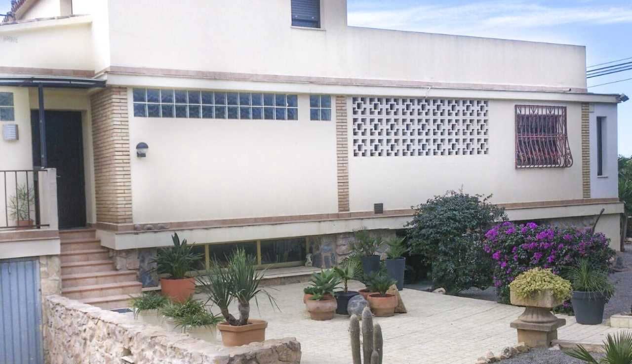 4 bedroom Villa for sale in Benidorm with pool - € 526,000 (Ref: 9459522)