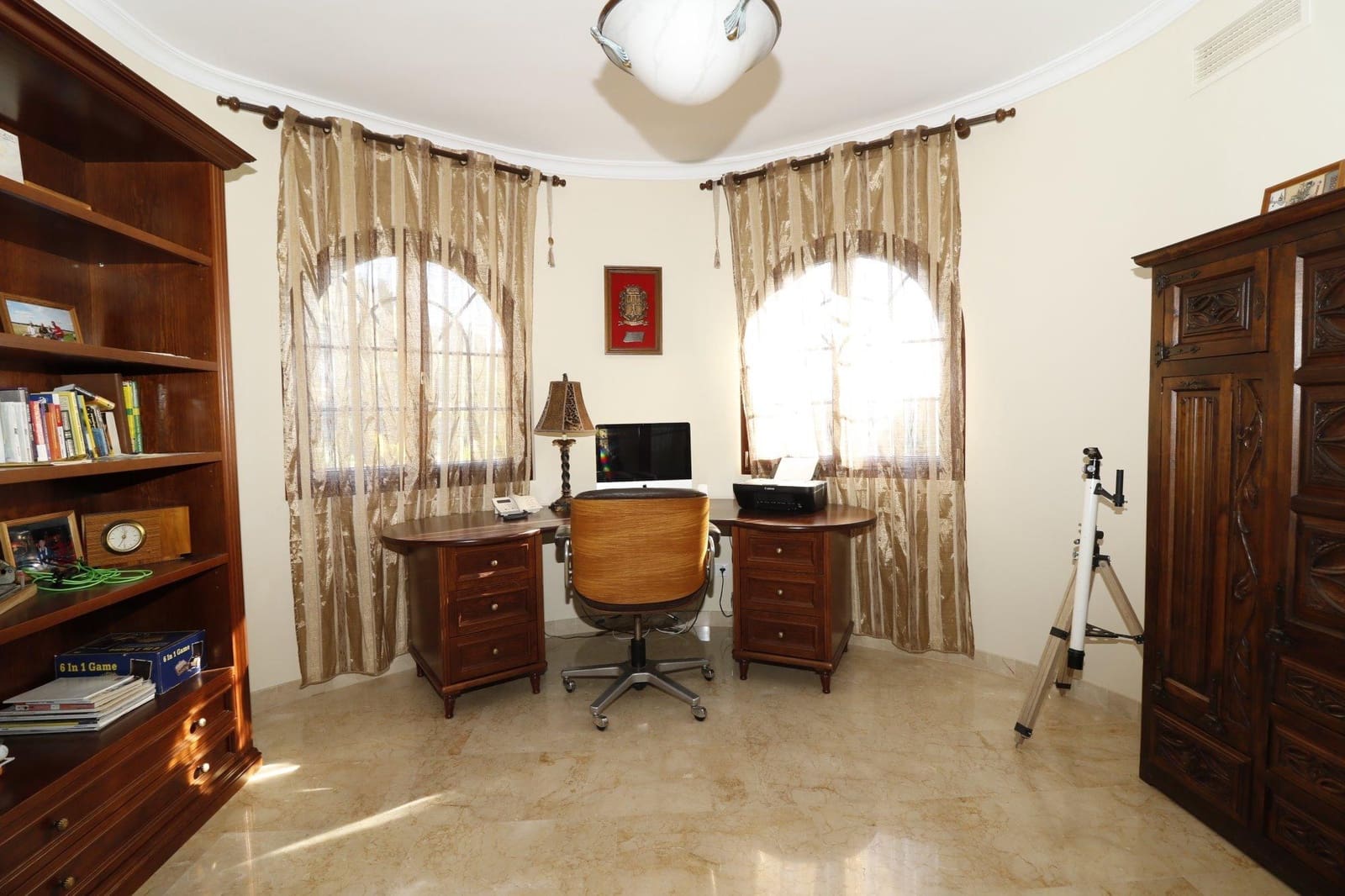 4 bedroom Villa for sale in Altea with pool - € 1,350,000 (Ref: 9459523)