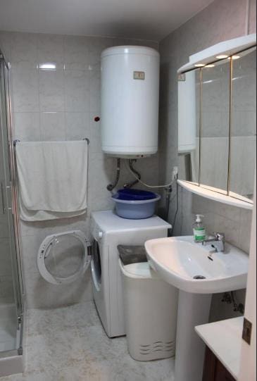 3 bedroom Apartment for sale in Benidorm with garage - € 583,500 (Ref: 9459526)