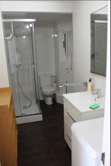 3 bedroom Apartment for sale in Benidorm with garage - € 583,500 (Ref: 9459526)