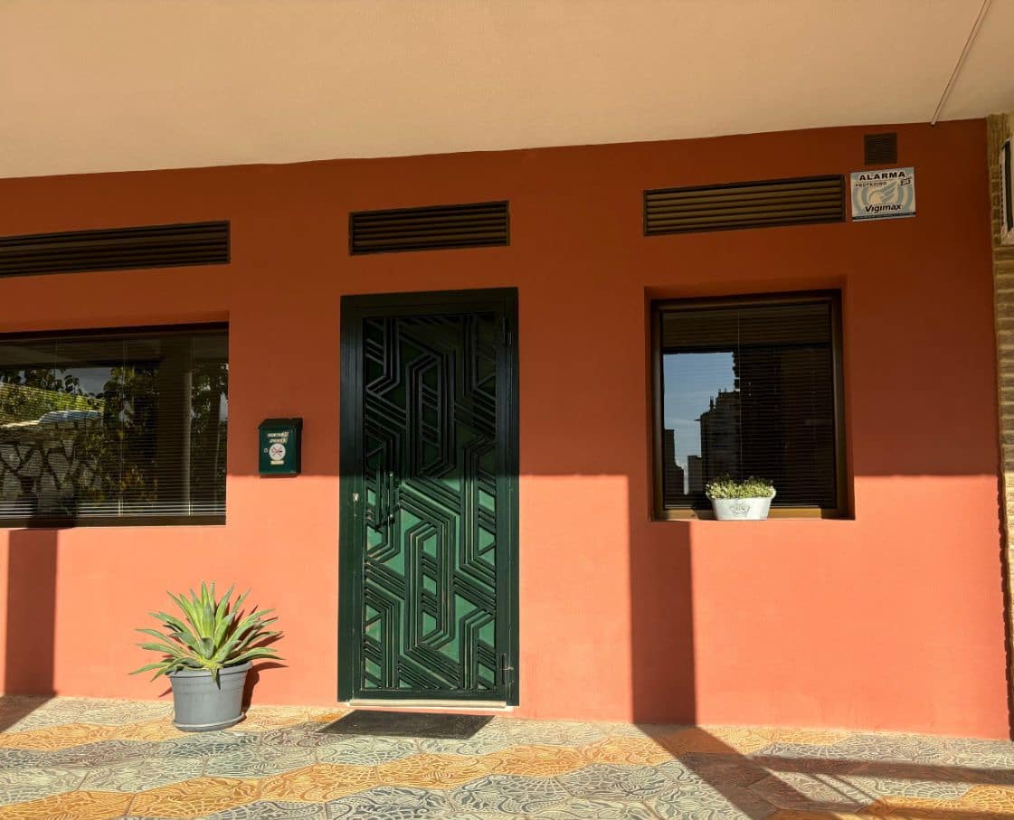 1 slaapkamer Appartement te koop in Benidorm met zwembad - € 187.000 (Ref: 9459531)