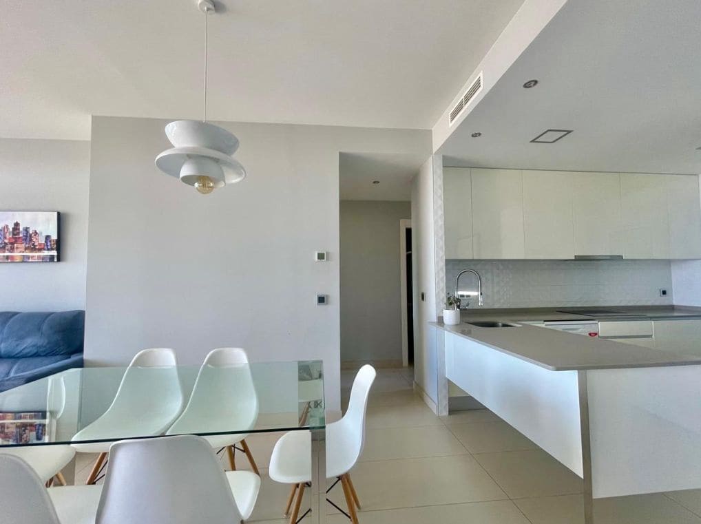 2 bedroom Apartment for sale in Benidorm with pool garage - € 620,000 (Ref: 9459540)