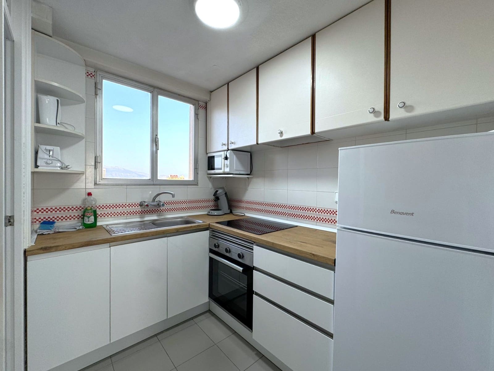 1 soverom Leilighet til salgs i Benidorm med svømmebasseng garasje - € 297 000 (Ref: 9459545)