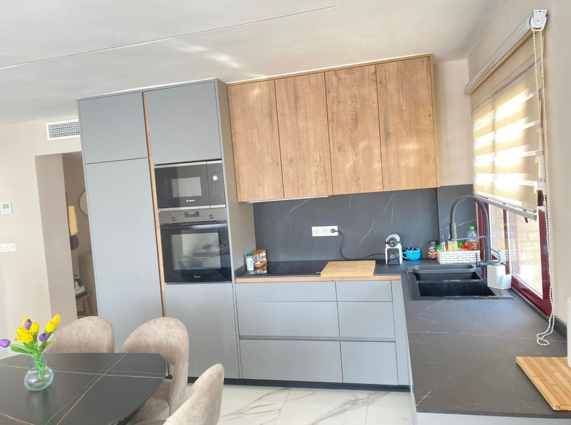 3 quarto Apartamento para venda em Benidorm com piscina - 420 000 € (Ref: 9459551)