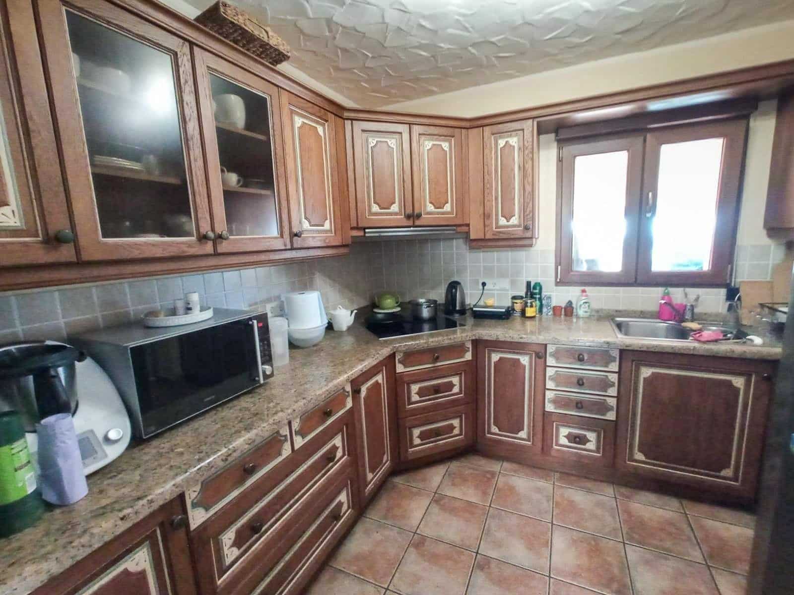 Chalet de 3 habitaciones en Alfaz del Pi / L'Alfàs del Pi en venta con piscina - 950.000 € (Ref: 9459553)