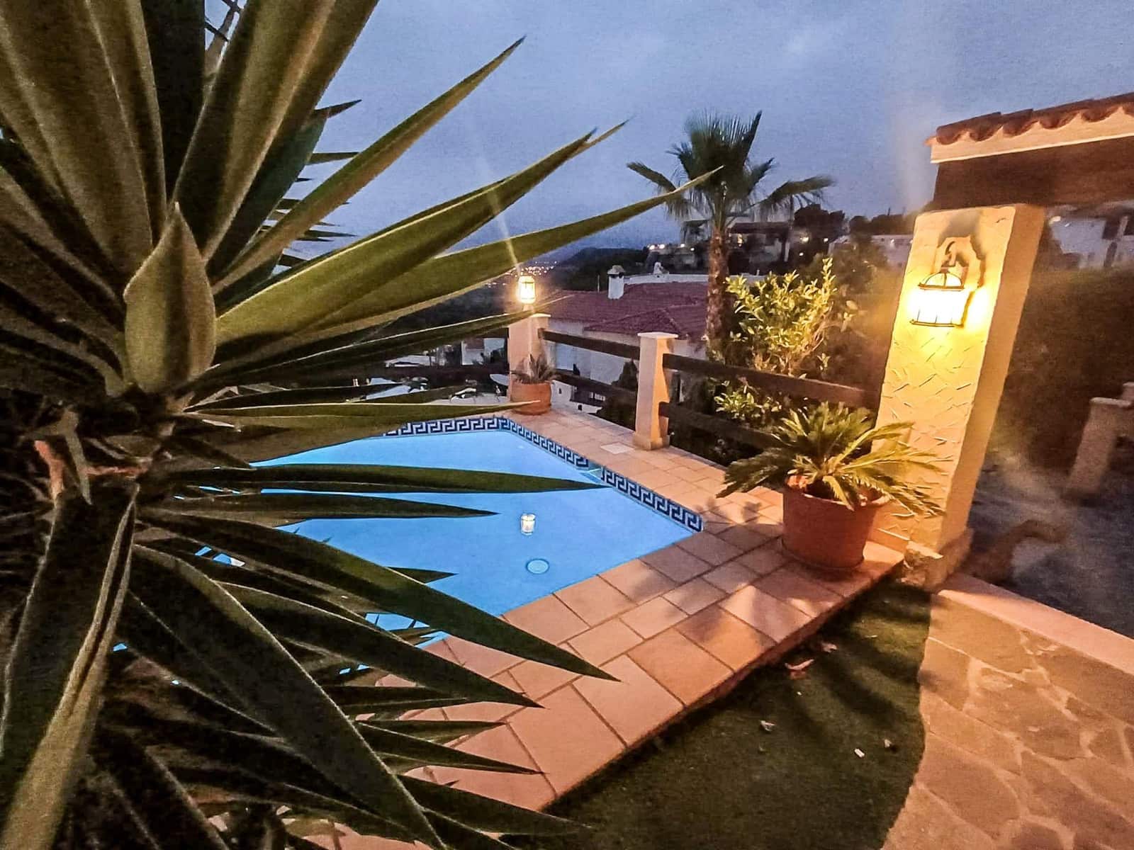 Chalet de 3 habitaciones en Alfaz del Pi / L'Alfàs del Pi en venta con piscina - 950.000 € (Ref: 9459553)