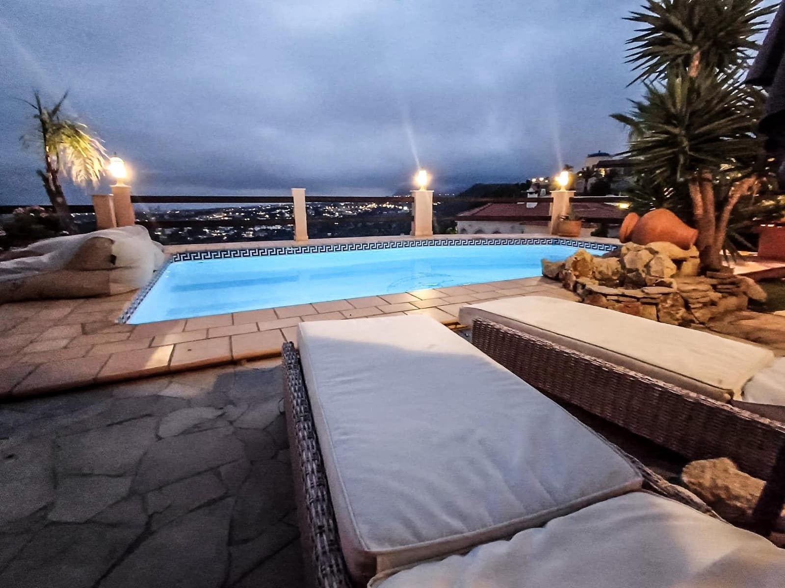 Chalet de 3 habitaciones en Alfaz del Pi / L'Alfàs del Pi en venta con piscina - 950.000 € (Ref: 9459553)