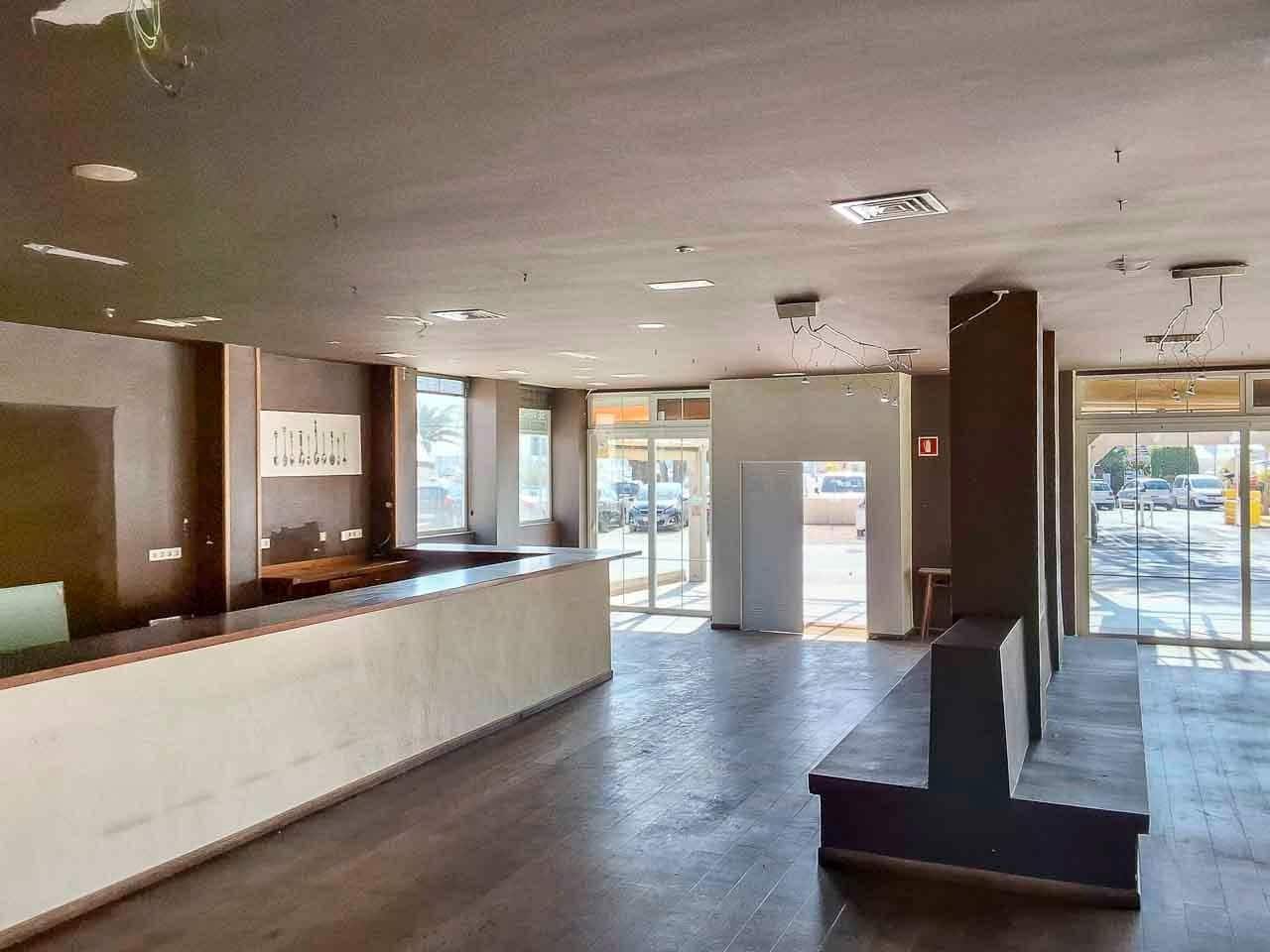 Kommersiell till salu i Altea - 695 000 € (Ref: 9459556)