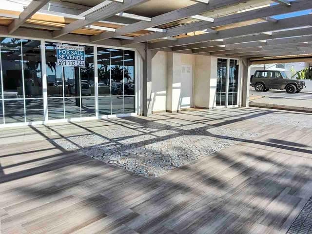 Kommersiell till salu i Altea - 695 000 € (Ref: 9459556)