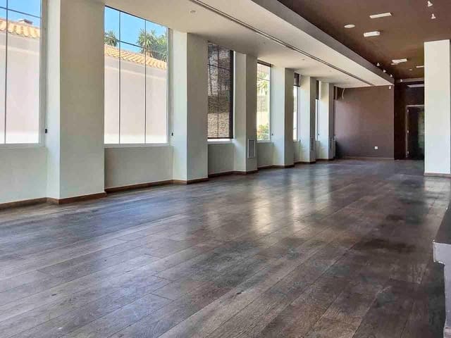 Kommersiell till salu i Altea - 695 000 € (Ref: 9459556)