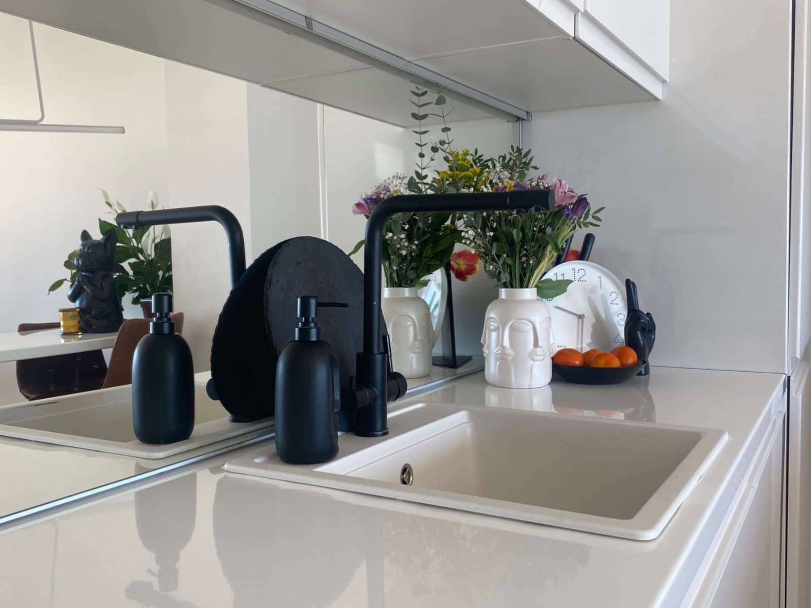 4 bedroom Apartment for sale in Alicante / Alacant city with garage - € 850,000 (Ref: 9459573)