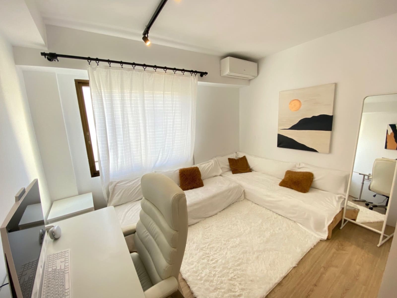 4 bedroom Apartment for sale in Alicante / Alacant city with garage - € 850,000 (Ref: 9459573)