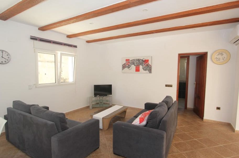 4 bedroom Villa for sale in Calpe / Calp with pool garage - € 670,000 (Ref: 9459576)