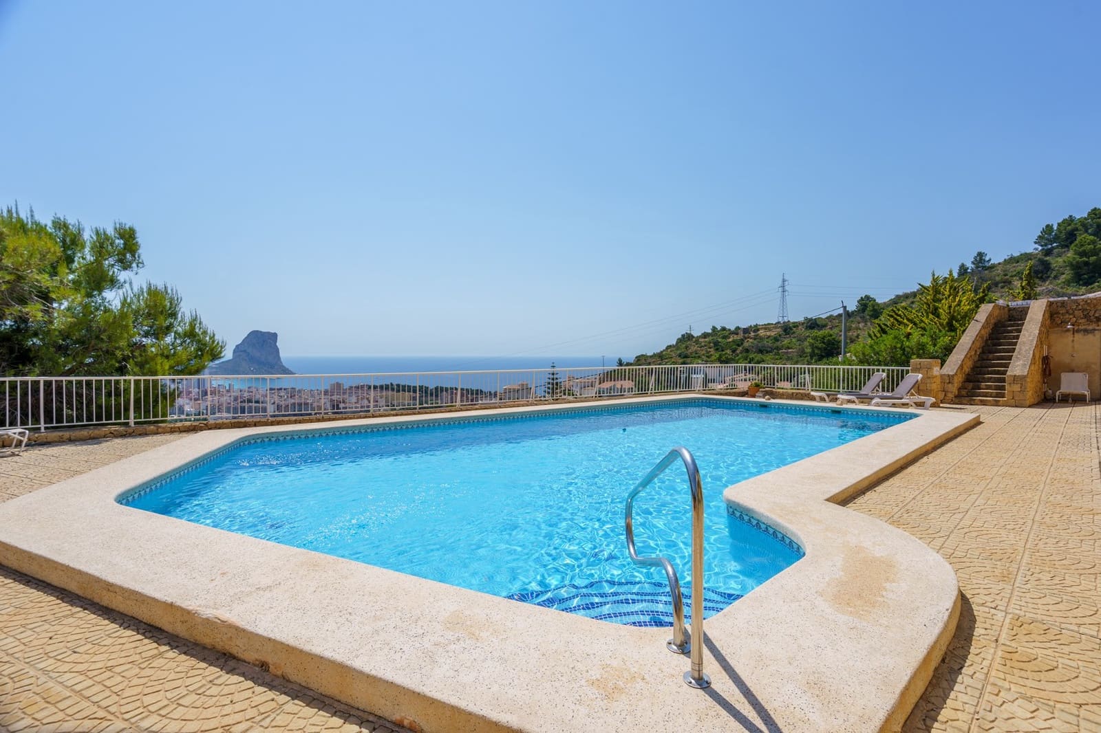 6 bedroom Villa for sale in Calpe / Calp with pool garage - € 795,000 (Ref: 9459577)