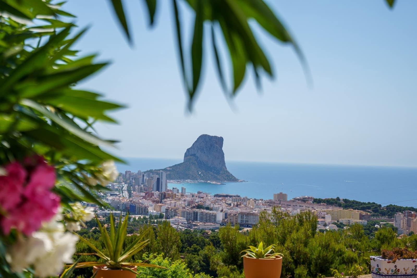 6 bedroom Villa for sale in Calpe / Calp with pool garage - € 795,000 (Ref: 9459577)