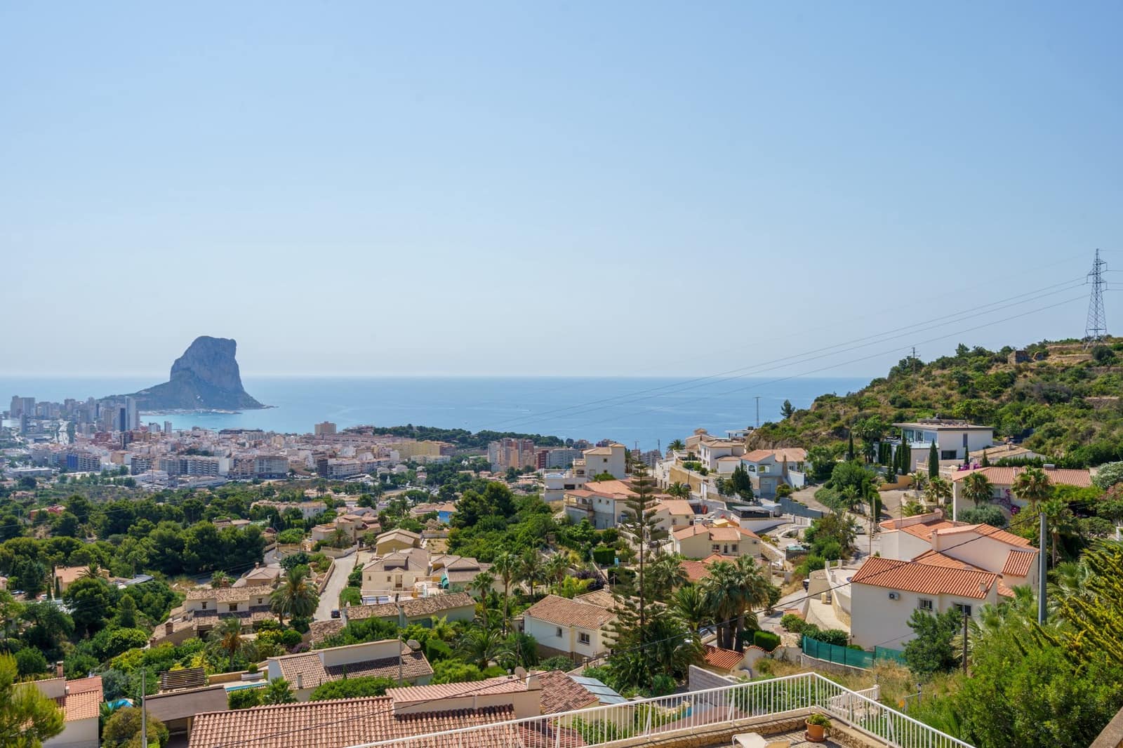 6 bedroom Villa for sale in Calpe / Calp with pool garage - € 795,000 (Ref: 9459577)