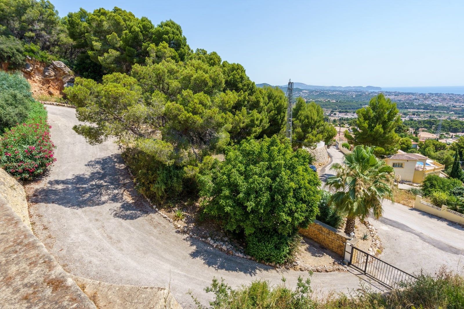 6 bedroom Villa for sale in Calpe / Calp with pool garage - € 795,000 (Ref: 9459577)