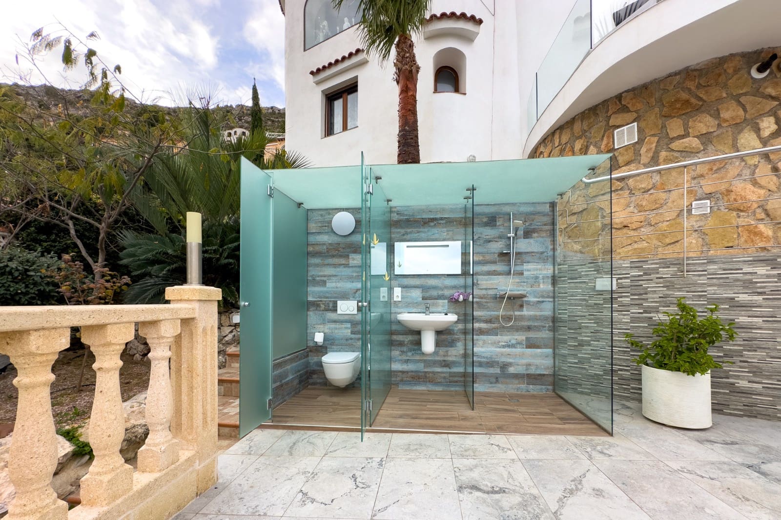 5 bedroom Villa for sale in Calpe / Calp with pool garage - € 680,000 (Ref: 9459578)