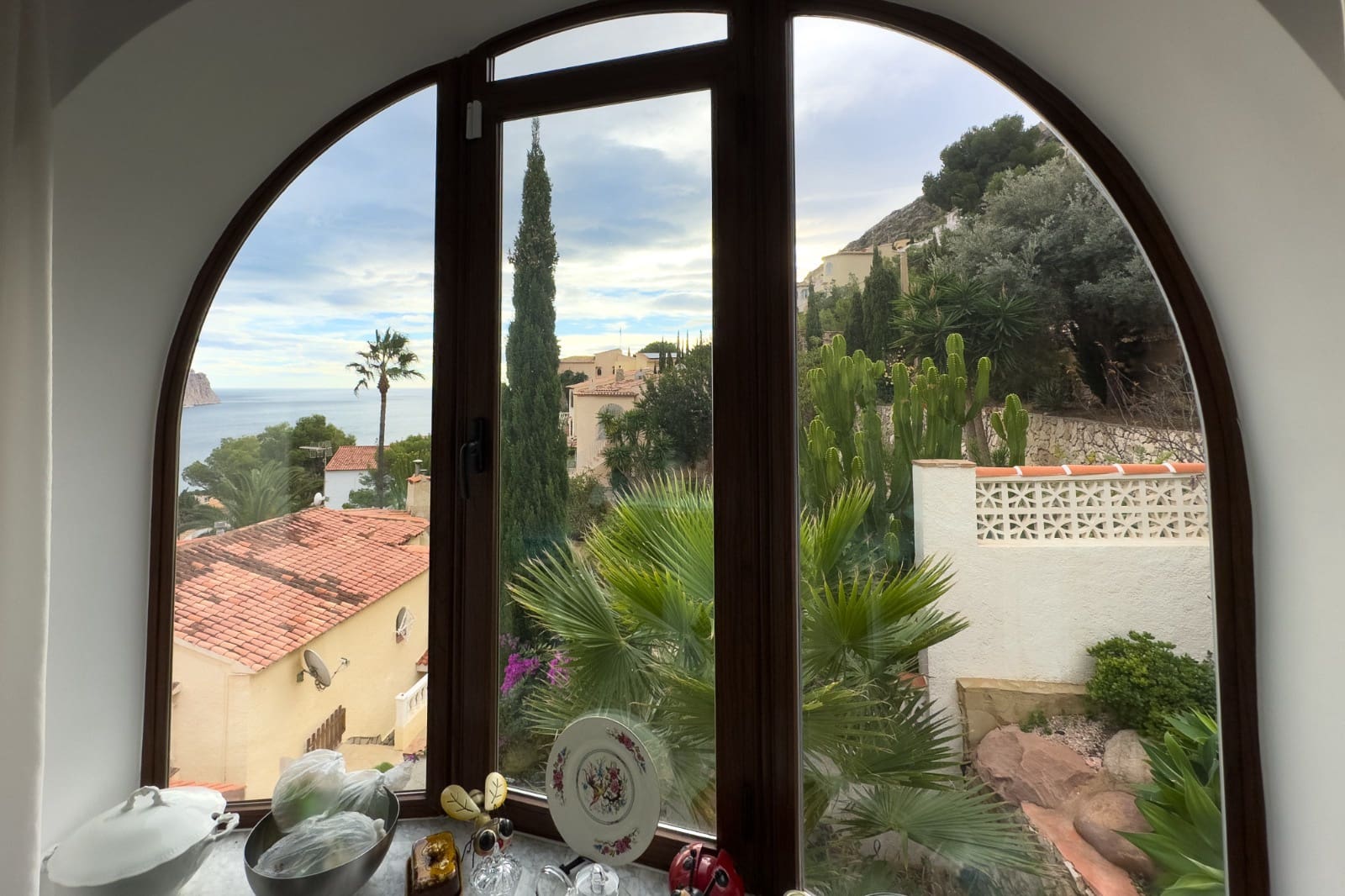 5 bedroom Villa for sale in Calpe / Calp with pool garage - € 680,000 (Ref: 9459578)