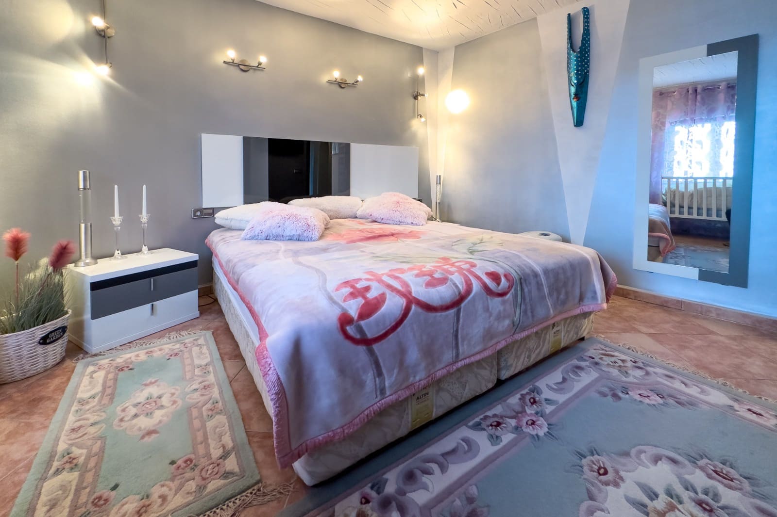 5 bedroom Villa for sale in Calpe / Calp with pool garage - € 680,000 (Ref: 9459578)