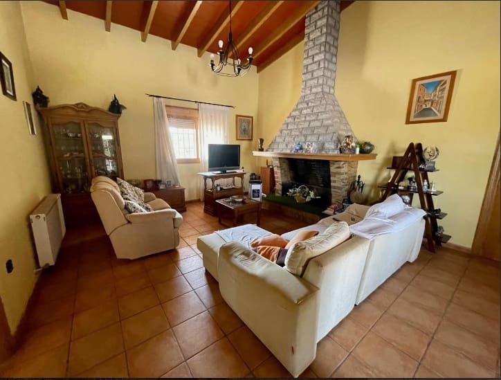 3 bedroom Villa for sale in Relleu with garage - € 413,600 (Ref: 9459584)