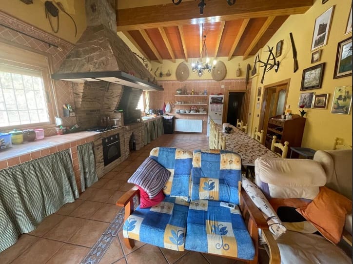 3 bedroom Villa for sale in Relleu with garage - € 413,600 (Ref: 9459584)