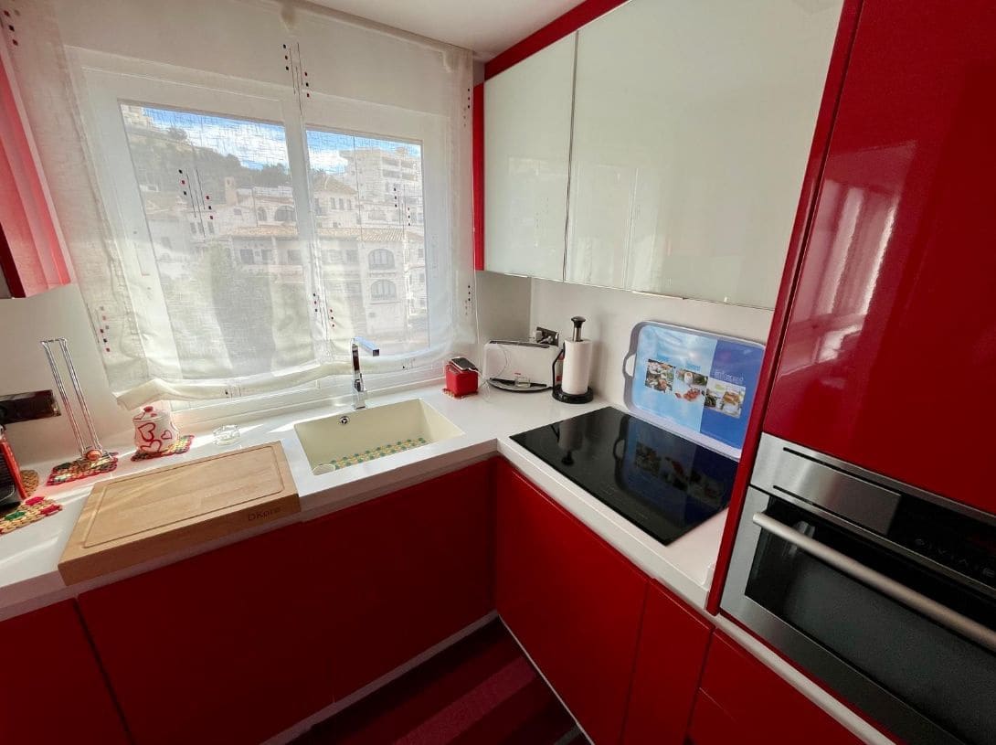 3 bedroom Apartment for sale in Benidorm with pool garage - € 472,500 (Ref: 9459591)