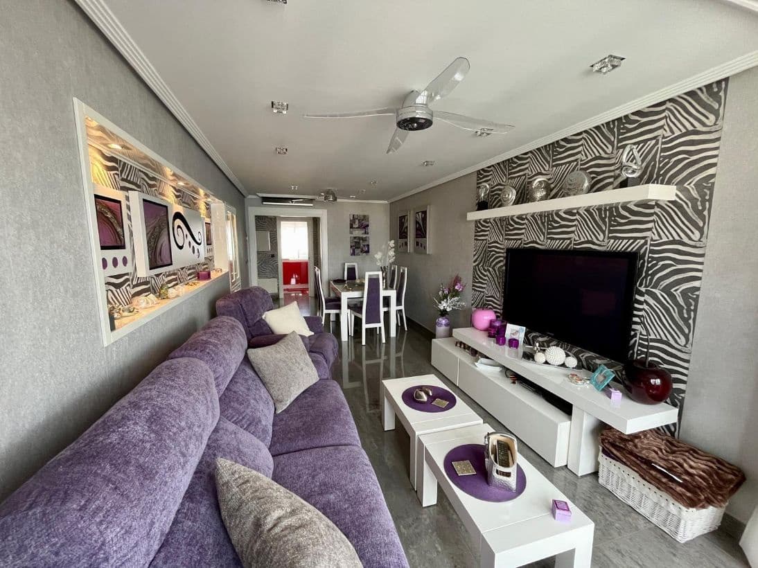 3 bedroom Apartment for sale in Benidorm with pool garage - € 472,500 (Ref: 9459591)