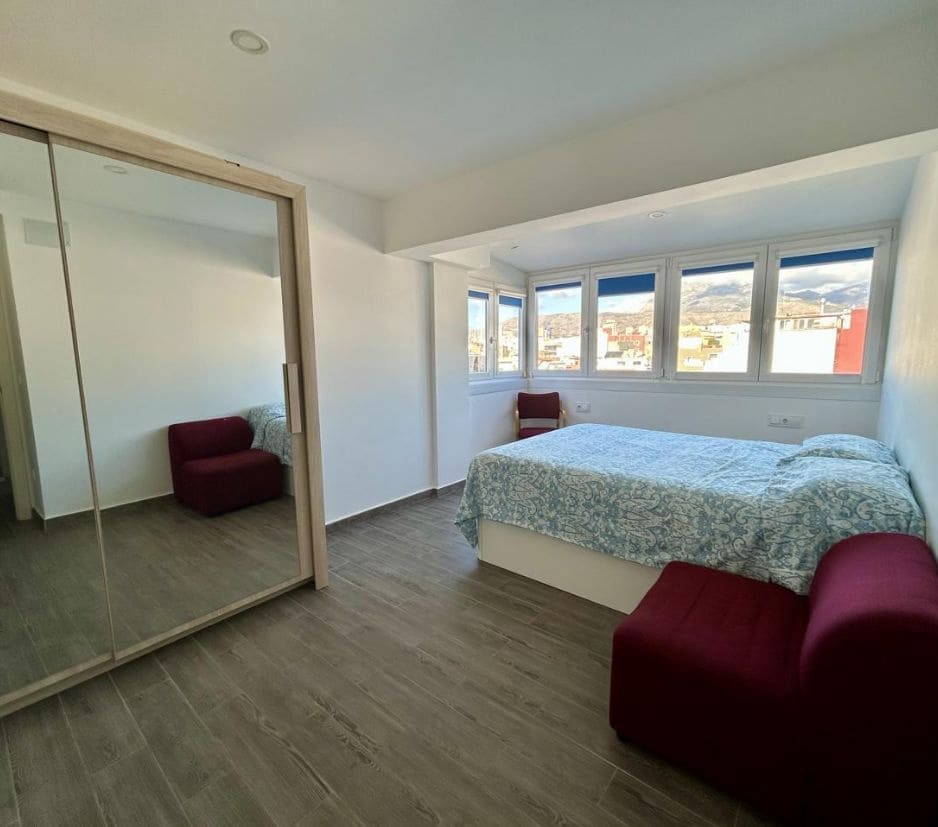 3 bedroom Apartment for sale in Benidorm - € 424,500 (Ref: 9459596)