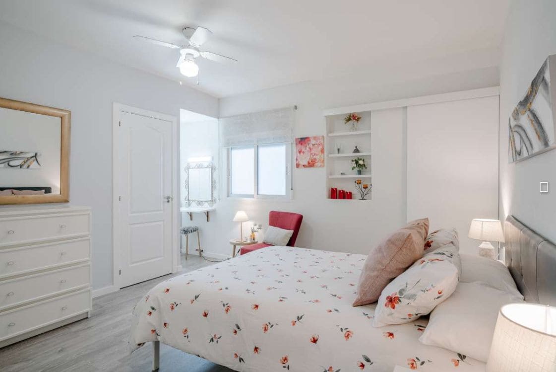 2 bedroom Apartment for sale in Calpe / Calp - € 249,000 (Ref: 9459599)