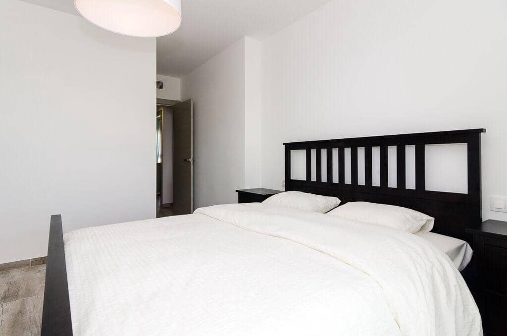 3 bedroom Penthouse for sale in Benidorm with pool - € 590,000 (Ref: 9459603)