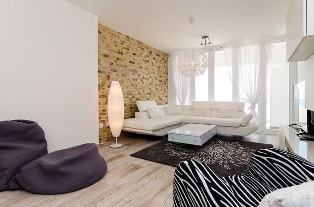 3 bedroom Penthouse for sale in Poniente, Benidorm with pool - € 590,000 (Ref: 9459603)