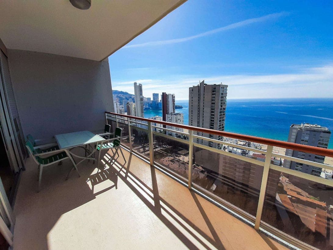 1 soverom Leilighet til salgs i Benidorm med svømmebasseng - € 315 000 (Ref: 9459604)