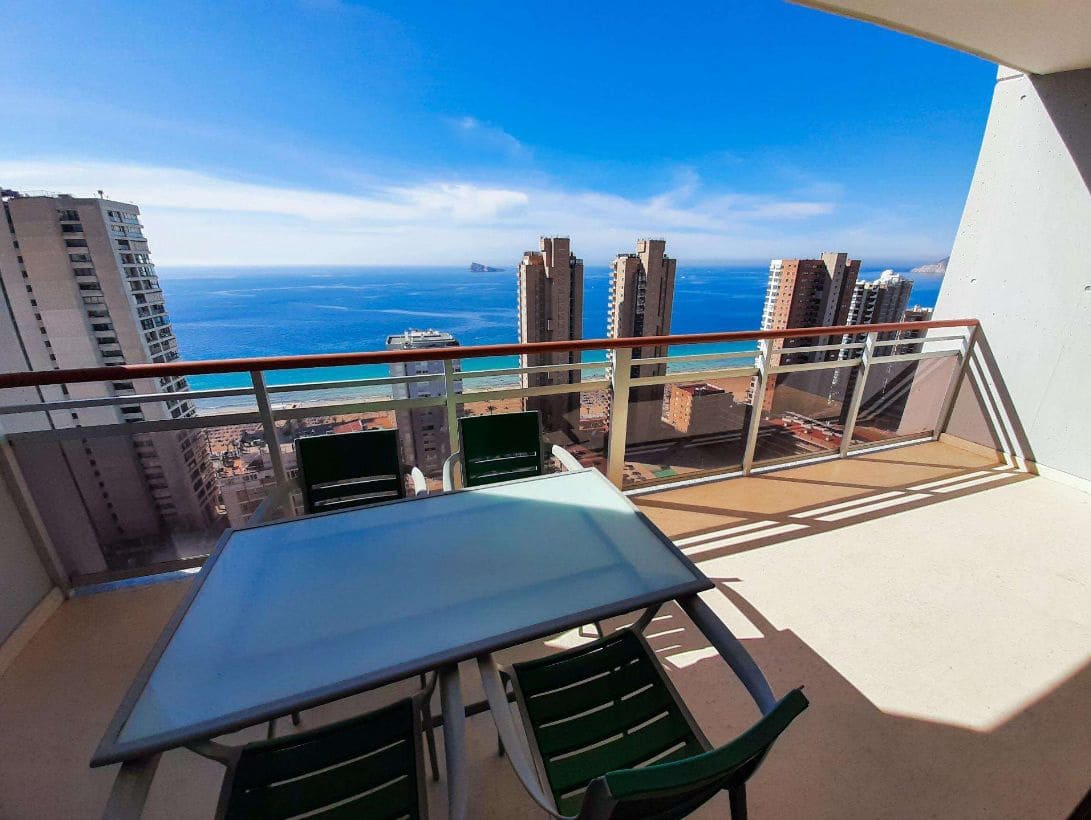 1 soverom Leilighet til salgs i Benidorm med svømmebasseng - € 315 000 (Ref: 9459604)
